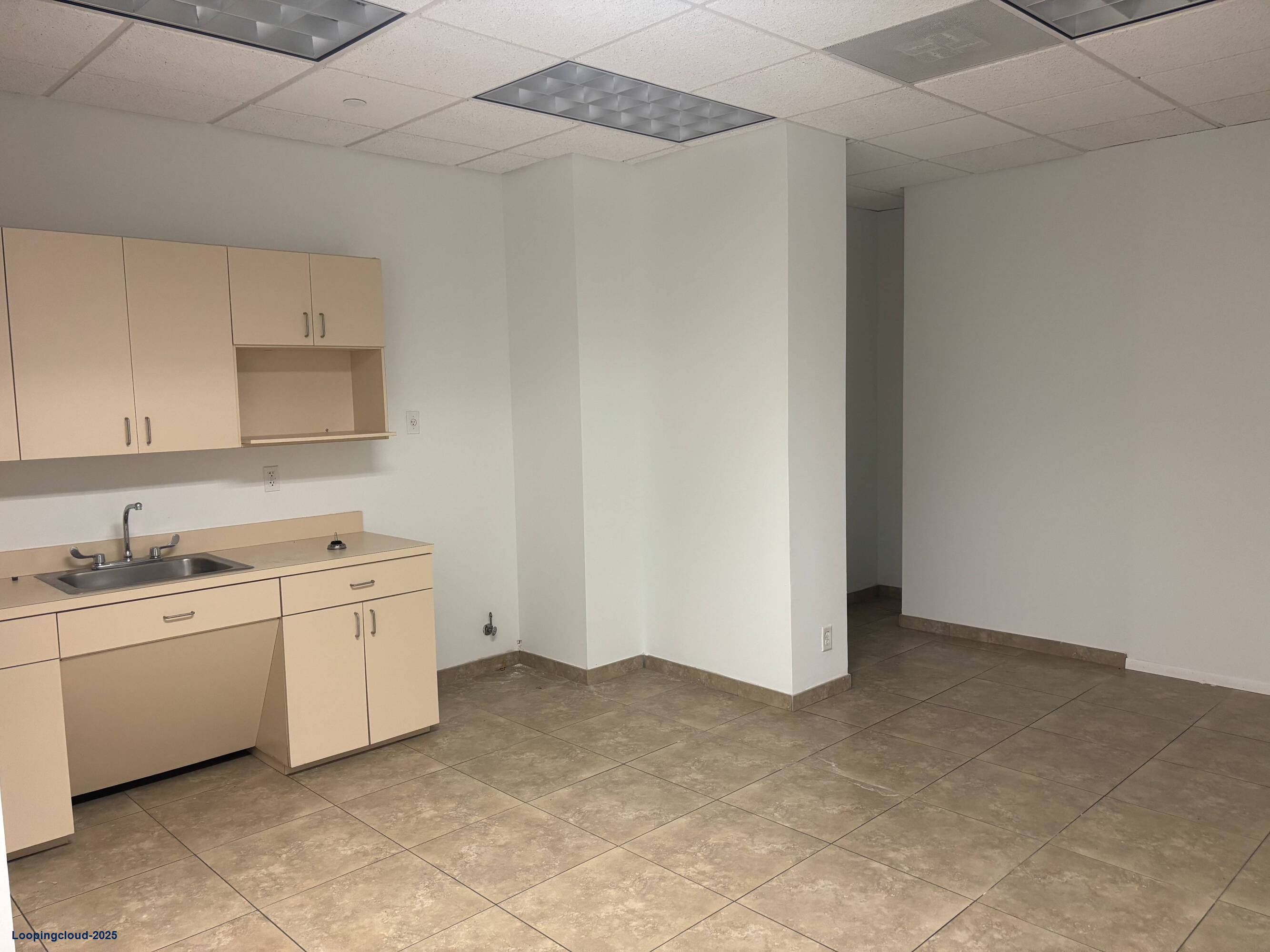 Office Sublease Opportunity In The Heart Of Coral Gables