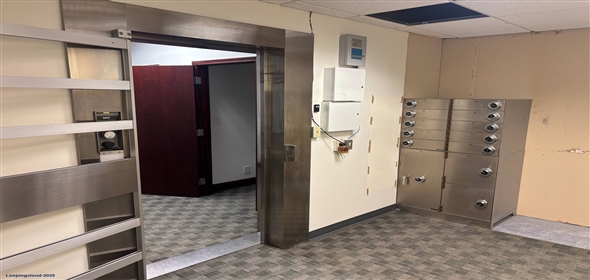 999 Ponce de Leon Coconut Grove Florida, 33134 | Office Sublease Opportunity In The Heart Of Coral Gables