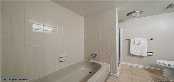 5344 W Canyon Trail #B Littleton Colorado, 80128 | Millbrook Townhouse