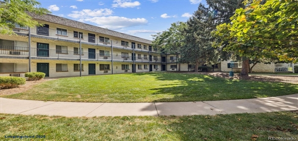 2225 S Jasmine Street #102 Denver Colorado, 80222 | Stunning Remodeled Ground Floor Unit!