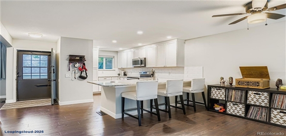 1475 S Quebec Way #I43 Aurora Colorado, 80231 | Stunning Home