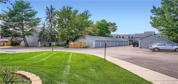 1475 S Quebec Way #I43 Aurora Colorado, 80231 | Stunning Home