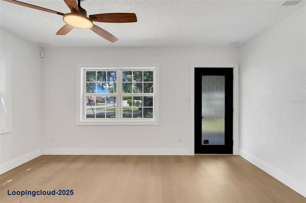 Single Family Residence 3 Bedrooms 1653SqFt at ORLANDO