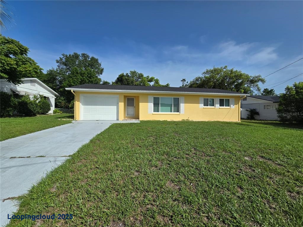 Single Family Residence 3 Bedrooms 1184SqFt at DEBARY