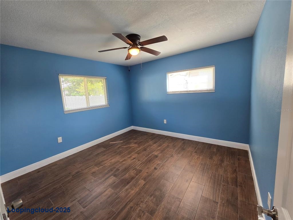 Single Family Residence 3 Bedrooms 1184SqFt at DEBARY