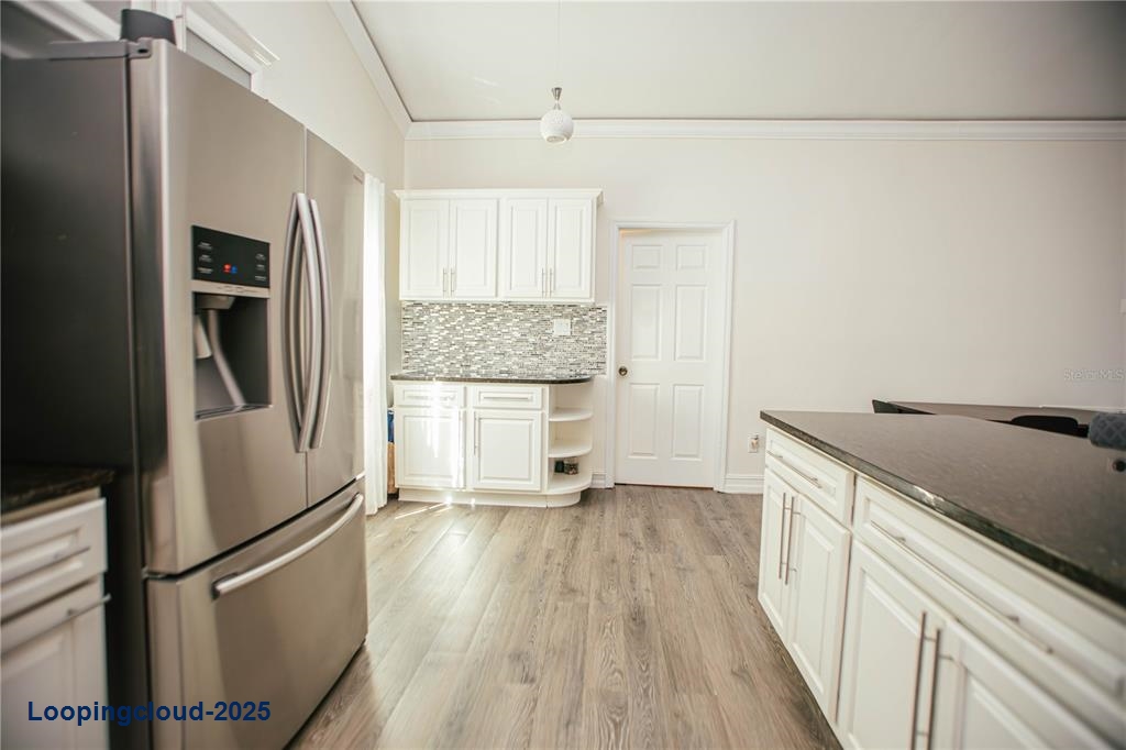 Single Family Residence 3 Bedrooms 1637SqFt at LAKE MARY