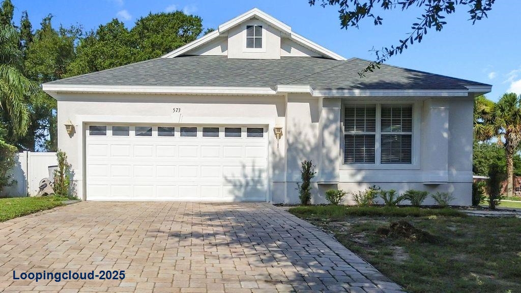 Single Family Residence 3 Bedrooms 1594SqFt at OCOEE