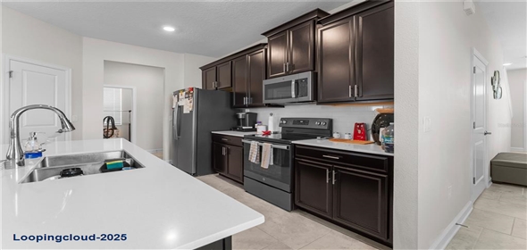 4354 SEVEN CANYONS DRIVE Kissimmee Florida, 34746 | Single Family Residence 3 Bedrooms 1970SqFt at KISSIMMEE