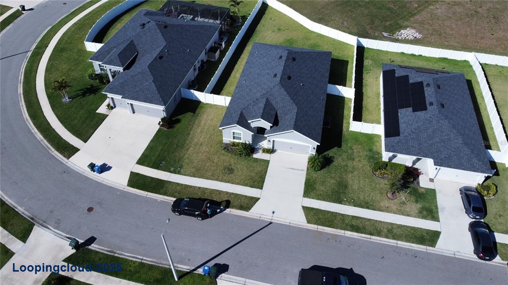 Single Family Residence 4 Bedrooms 2020SqFt at LAKE ALFRED