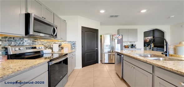 9654 BLACK WALNUT DRIVE Clermont Florida, 34715 | Single Family Residence 5 Bedrooms 2674SqFt at CLERMONT