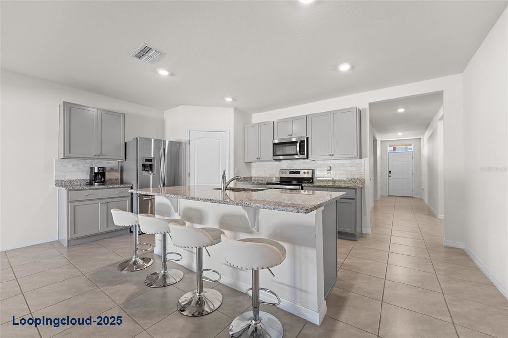 Single Family Residence 4 Bedrooms 1867SqFt at HAINES CITY