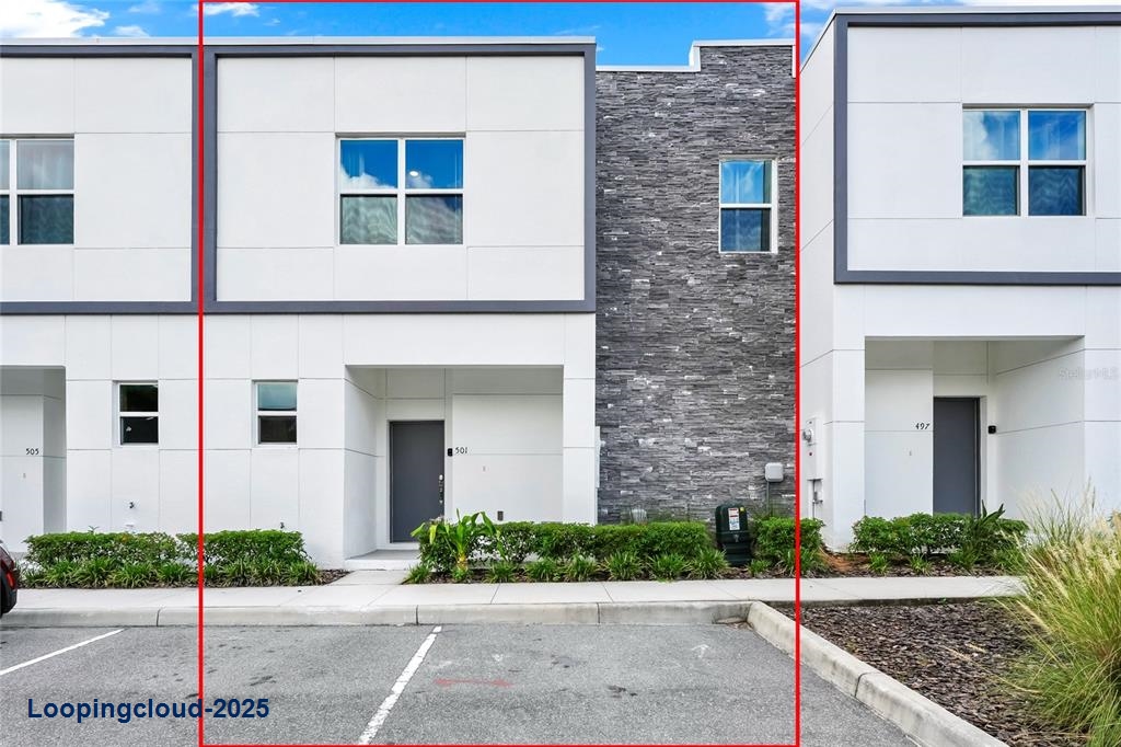 Townhouse 4 Bedrooms 1916SqFt at DAVENPORT