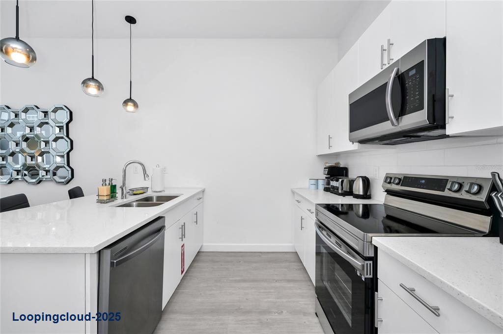 Townhouse 4 Bedrooms 1916SqFt at DAVENPORT