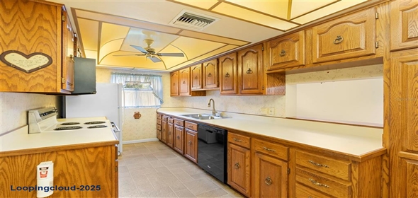 Winter Park Florida, 32792 | Single Family Residence 5 Bedrooms 2272SqFt at WINTER PARK