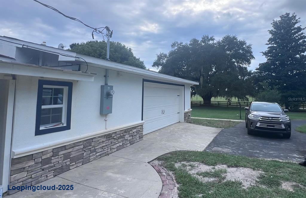 Single Family Residence 3 Bedrooms 2244SqFt at OXFORD