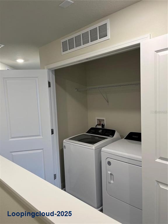 Townhouse 3 Bedrooms 1699SqFt at DAVENPORT - MLS S5133524