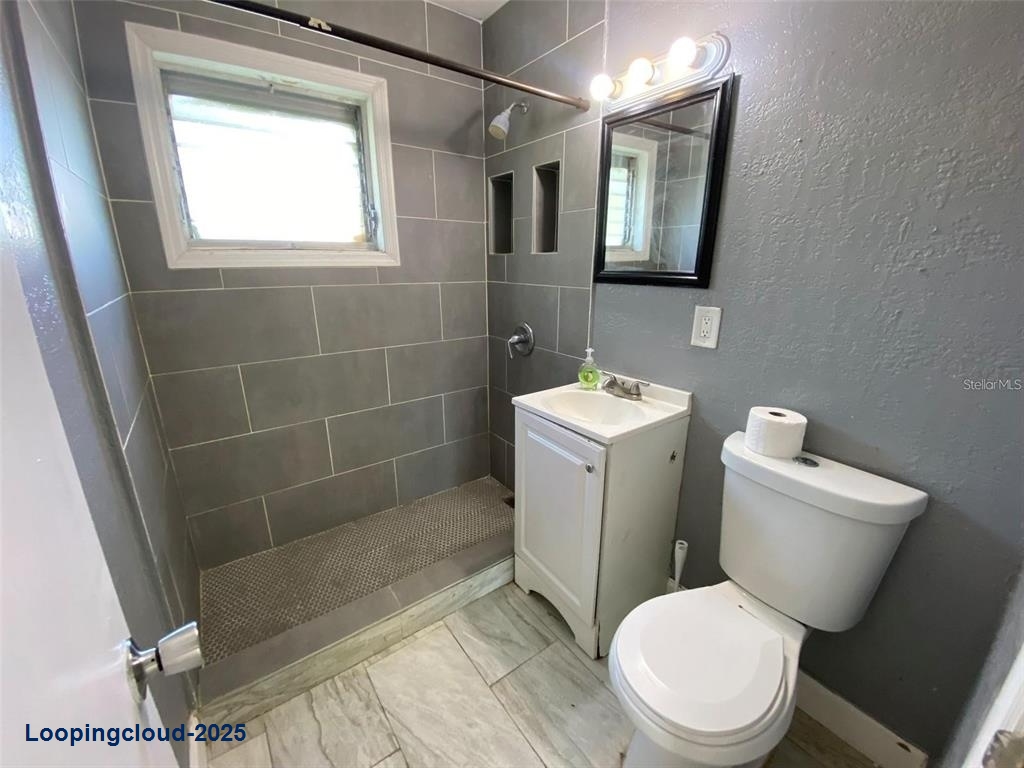 Single Family Residence 3 Bedrooms 840SqFt at LAKE WALES - MLS O6336872