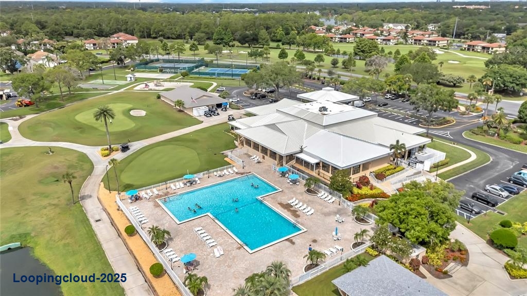 Condominium 2 Bedrooms 820SqFt at ORLANDO - MLS S5130055