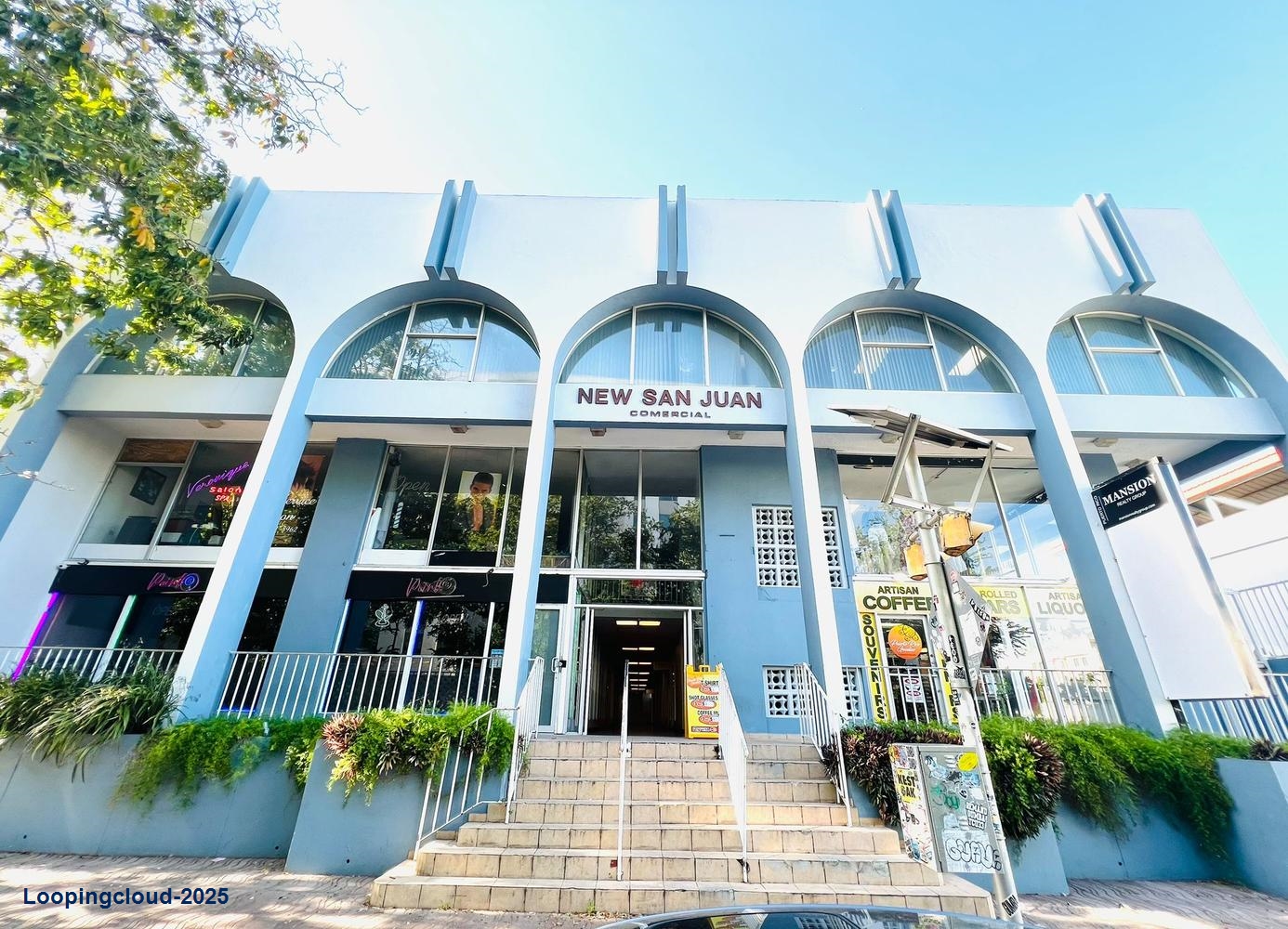 2 Levels, open lay-out