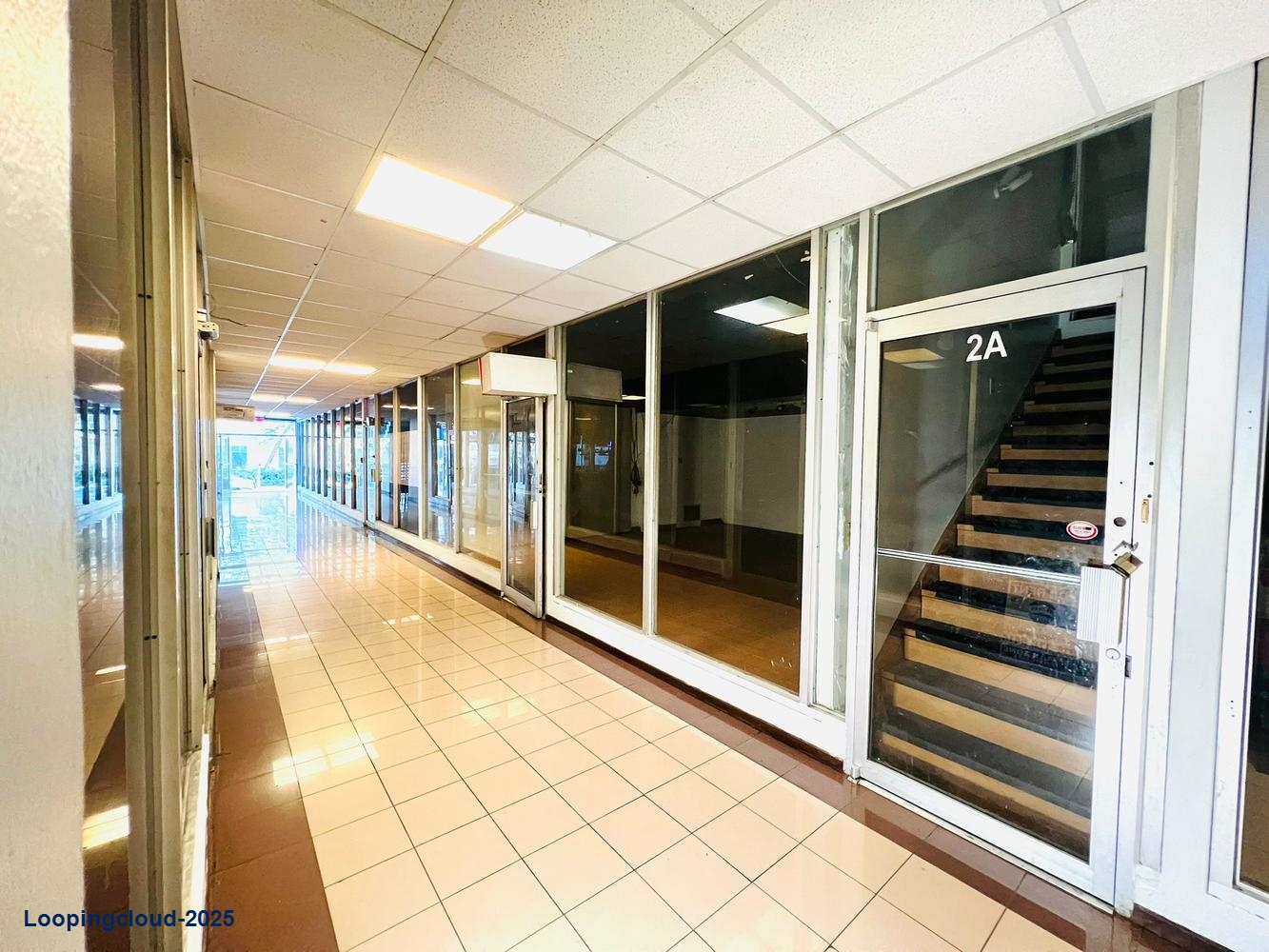 2 Levels, open lay-out