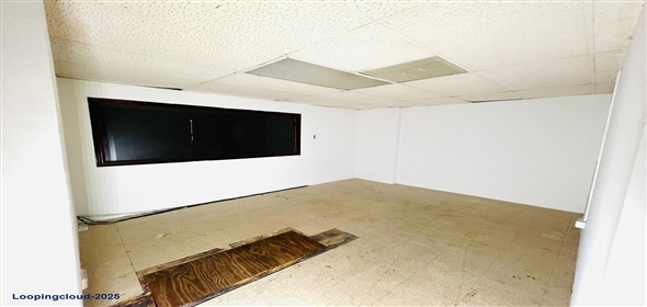 6471 Ave. Isla Verde Store 2, Cond. New San Juan Carolina Puerto Rico, 00979 | 2 Levels, open lay-out