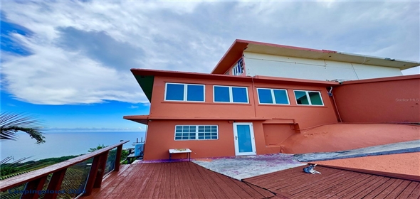 Carr 901 km 8.8 CAMINO NUEVO Yabucoa Puerto Rico, 00767 | Iconic El Horizonte Restaurant