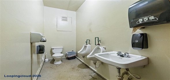 690 LOS NABORIAS STREET Vega Alta Puerto Rico, 00692 | Exclusive Commercial Property