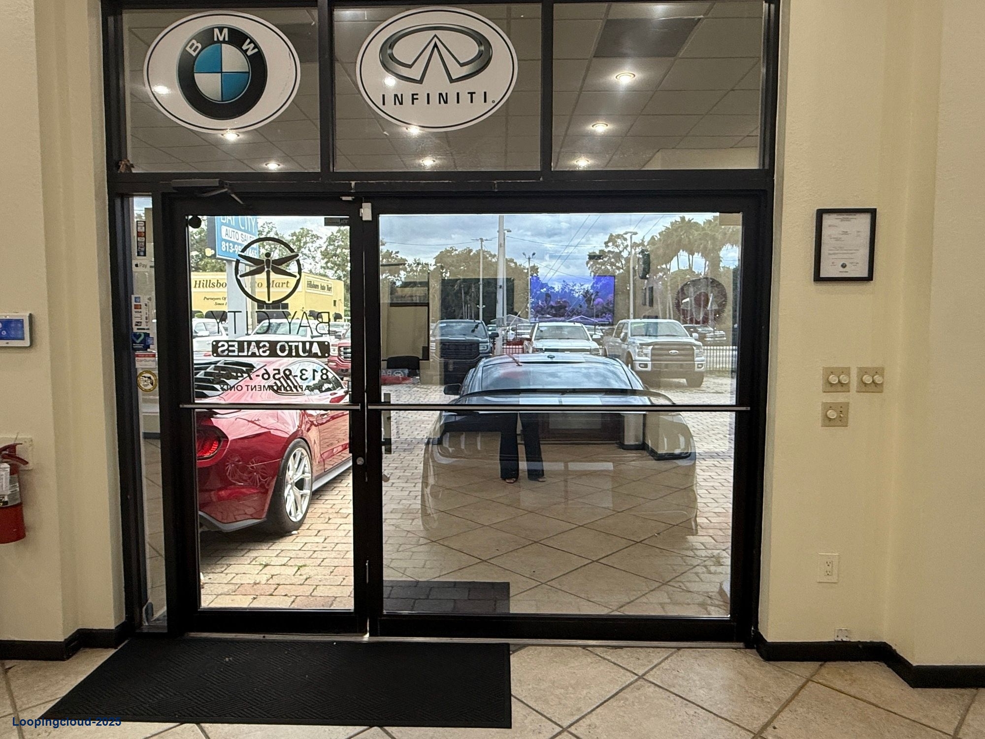 High Visibility Turn-key Auto Dealership on N Florida Ave.