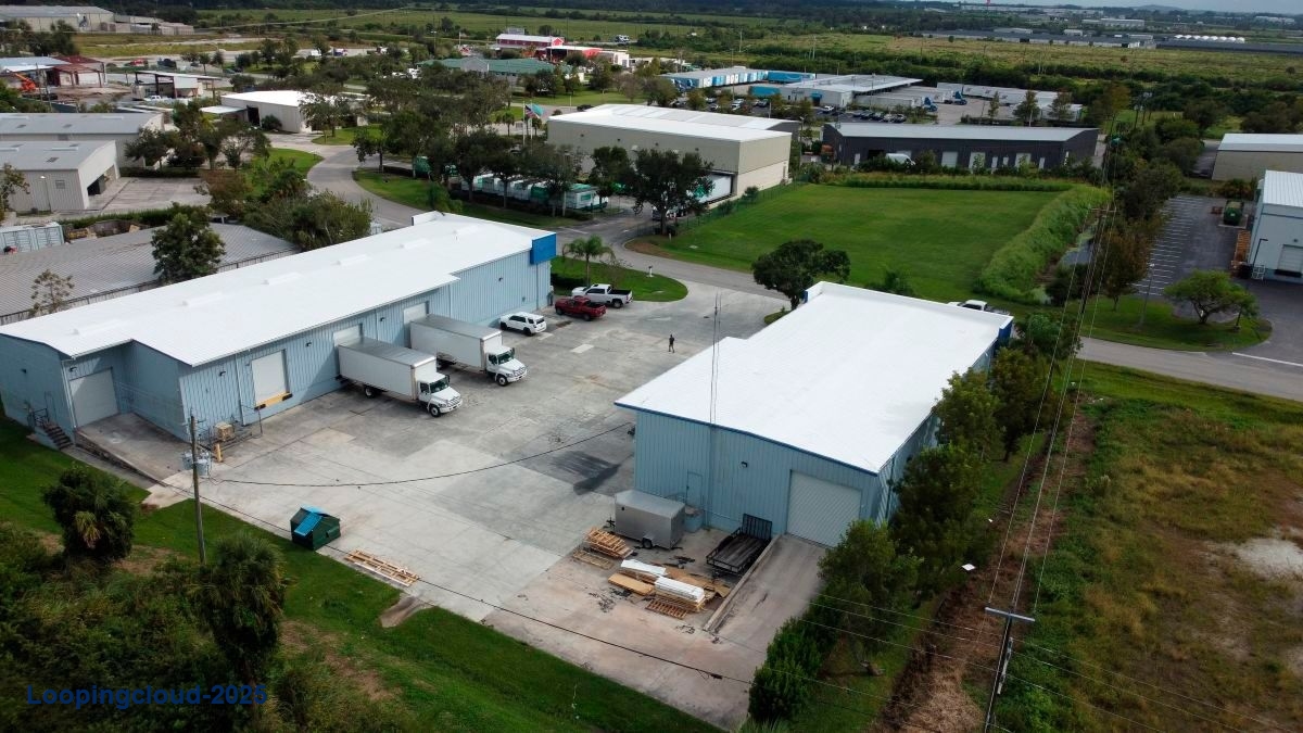 7328 & 7332 Commercial Cir - Fort Pierce
