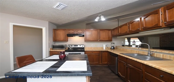 10102 Barmont Drive La Porte Texas, 77571 | Charming Home in La Porte