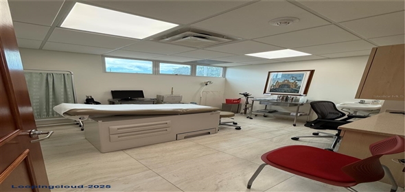 C-1 LORENZO VIZCARRONDO Carolina Puerto Rico, 00984 | Commercial property in the urban area of Carolina.