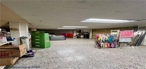 2 CALLE MUÑOZ RIVERA ESQ JOSE DE DIEGO San Lorenzo Puerto Rico, 00754 | Three-story Commercial C-I Building