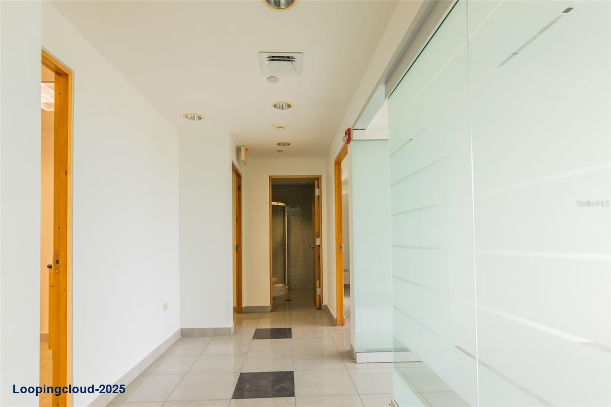 Office for Sale in Bayamon Puerto Rico 00959