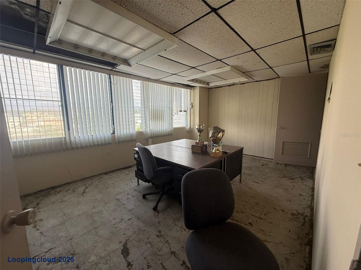 Commercial Property for Sale in 206 CALLE MÉNDEZ VIGO Puerto Rico 00680