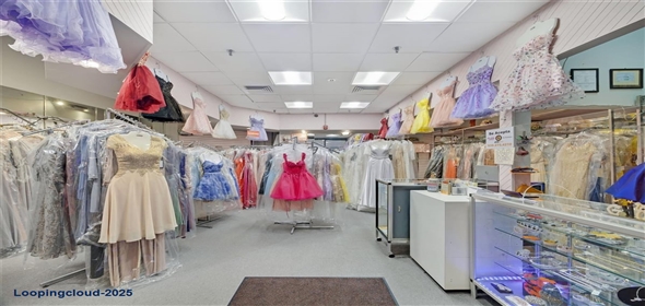 BETANCES ST. ANNES-EL CANTON MALL LOCAL COMERCIAL #40 #D-4 Bayamon Puerto Rico, 00959 | El Canton Mall Condominium