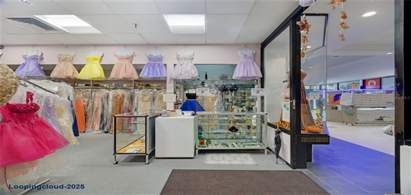 BETANCES ST. ANNES-EL CANTON MALL LOCAL COMERCIAL #40 #D-4 Bayamon Puerto Rico, 00959 | El Canton Mall Condominium