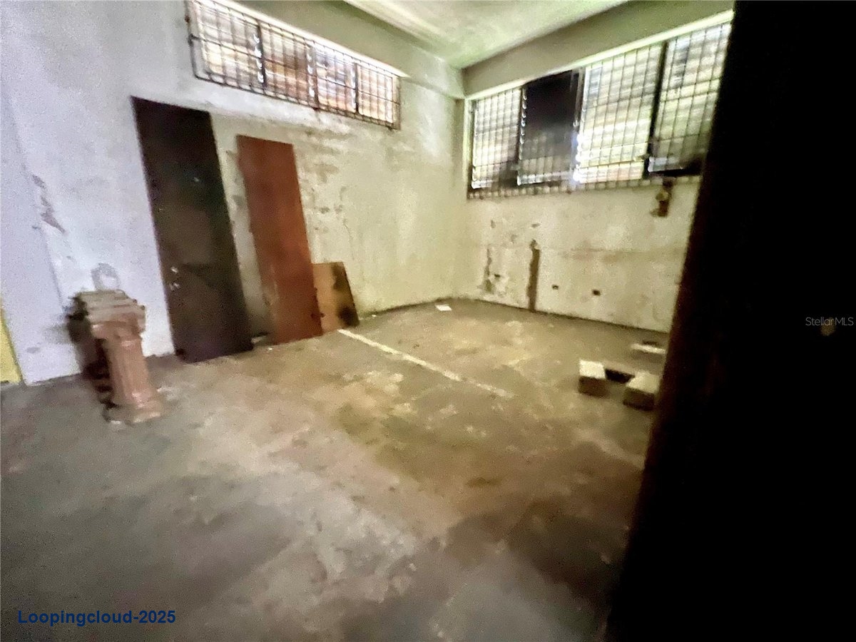 Commercial Property for Sale in 127 Puerto Rico 00959