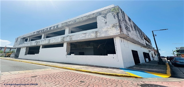 CALLE PROGRESO Y TREN San Juan Puerto Rico, 00962 | Prime location: directly across from the iconic Plaza del Recreo