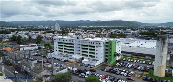 201 Ave. Gautier Benitez CONSOLIDATED MEDICAL PLAZA SUITE 306 Caguas Puerto Rico, 00725 | Spacious and Comfortable Corner Commercial Office