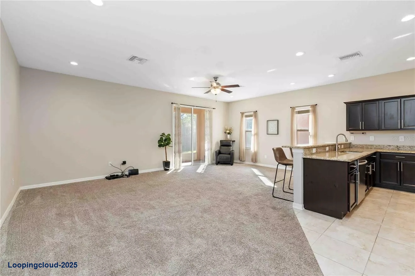 1218 GRANTHAM DR Sarasota