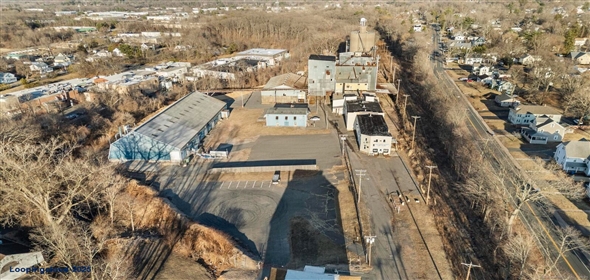 46 Apel Place Manchester Connecticut, 06042 | Expansive Multi-Building Warehouse/Manufacturing Complex