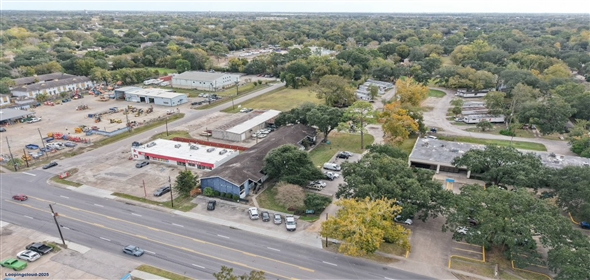 1101 E Main St League City Texas, 77573 | Mariner Apartment Complex: 16-Units