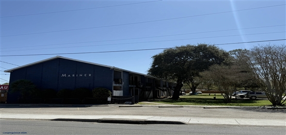 1101 E Main St League City Texas, 77573 | Mariner Apartment Complex: 16-Units