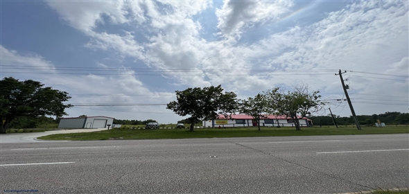 8050 Red Bluff Rd Pasadena Texas, 77507 | Retail Building with a Free-Standing Warehouse Shop