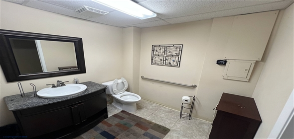 110 N Broadway St La Porte Texas, 77571 | Free-standing Office/Retail Complex