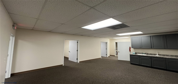 110 N Broadway St La Porte Texas, 77571 | Free-standing Office/Retail Complex