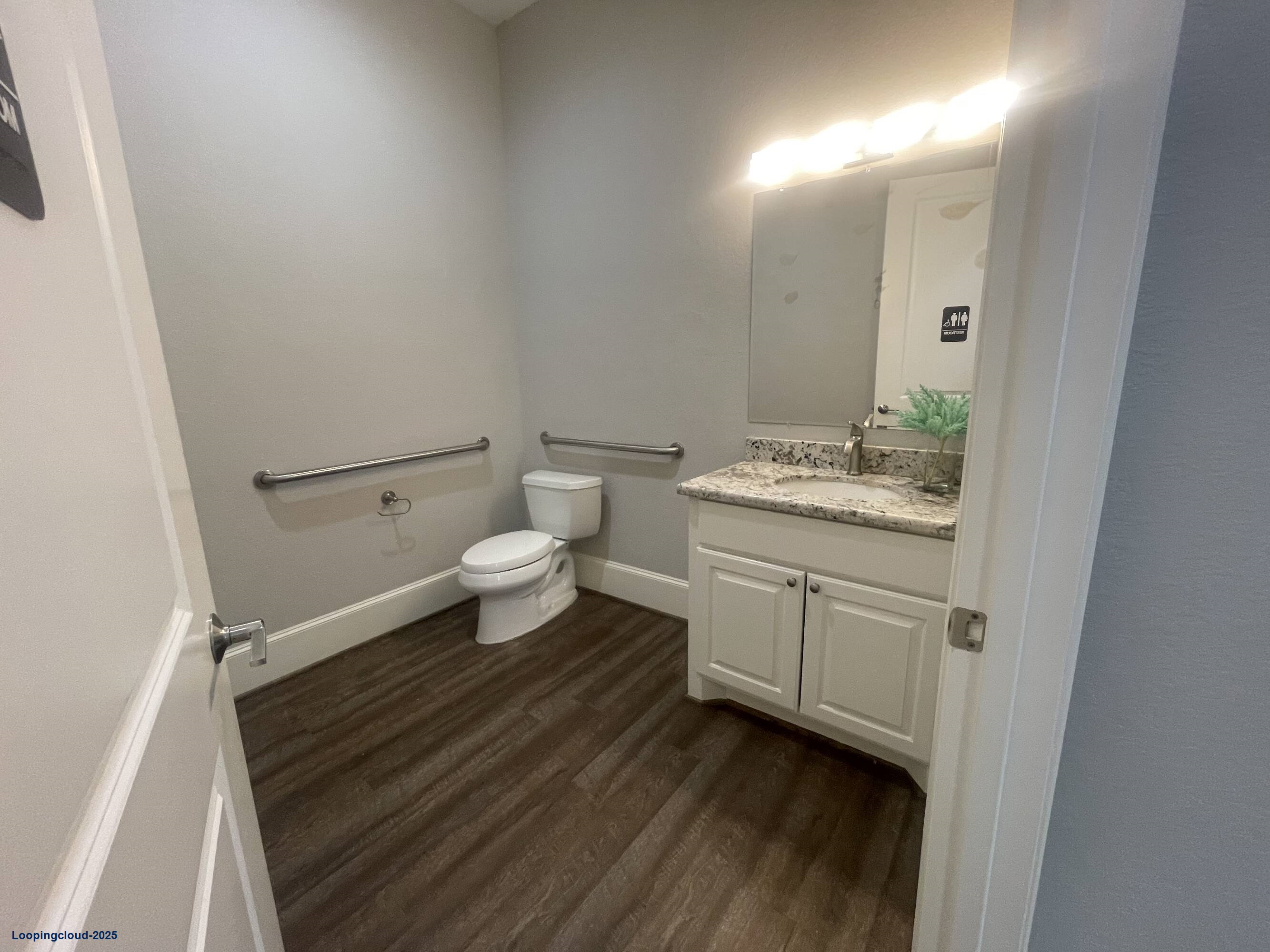 All-Inclusive Modern Retail/Office Space for Lease