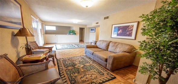 721 W Division St Arlington Texas, 76012 | premier leasing opportunity