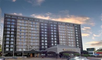  La Quinta Inn & Suites by Wyndham Downtown Conference Center