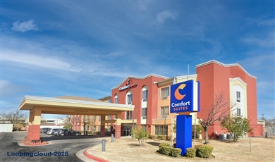  Comfort Suites Tulsa Central